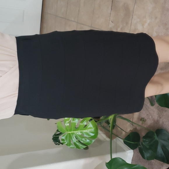 Red Clover L chiffon deep vneck crisscross back ribbed skirt Goldilocks length - Picture 2 of 9